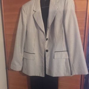 Evan Picone Pantsuit White with Black Pinstripe Blazer and Black Pants